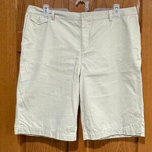 EDDIE BAUER Mercer Fit Women's Plus 18 Khaki Chino Beige 100% Cotton Shorts